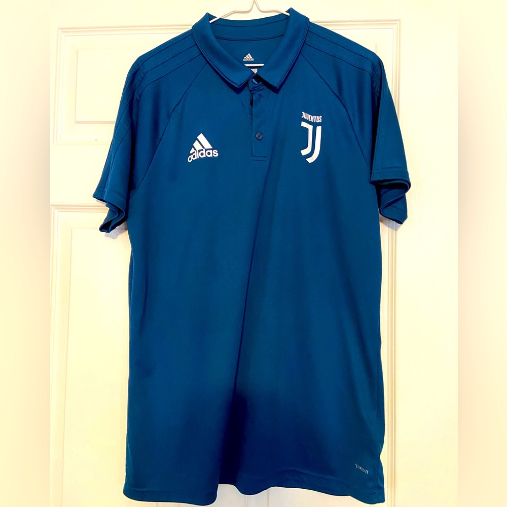 Mens Adidas Juventus soccer jersey